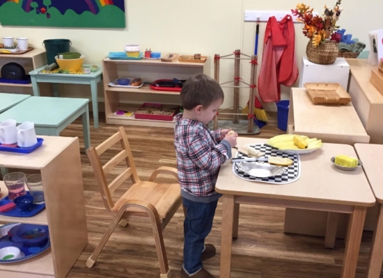 https://www.mounthopemontessori.com/wp-content/uploads/2019/01/IMG_1098-550x400.jpg